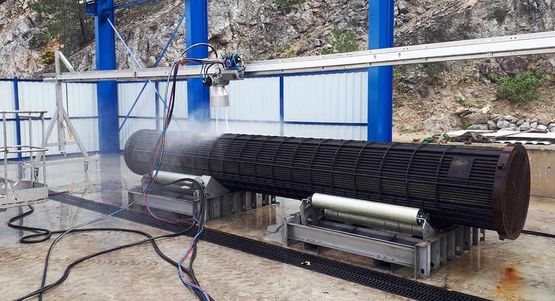 What is the difference between fouling and scaling in heat exchangers?